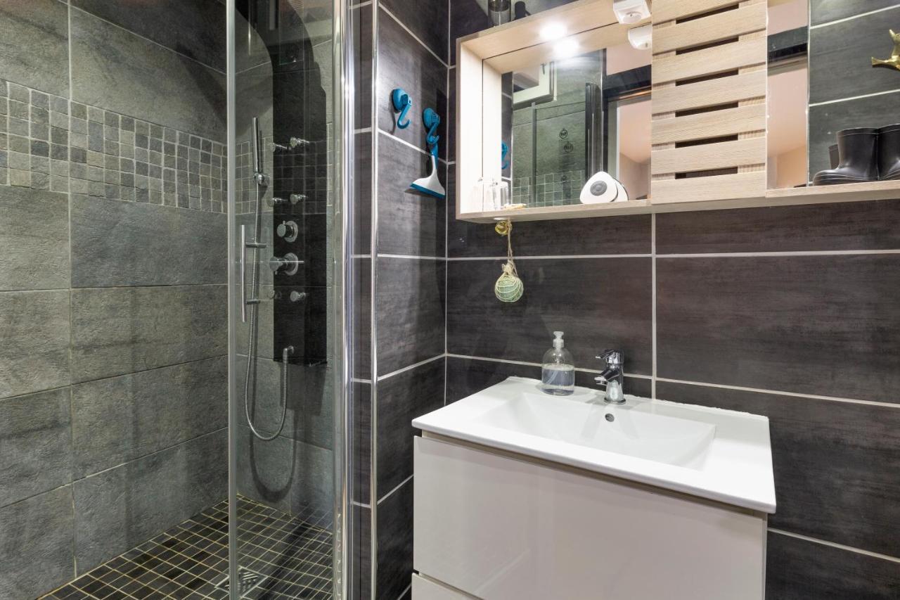 Les Bois Flottes Apartment