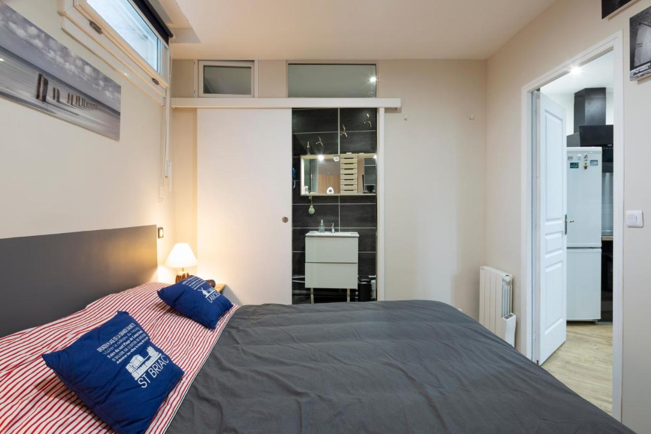 Les Bois Flottes Apartment *