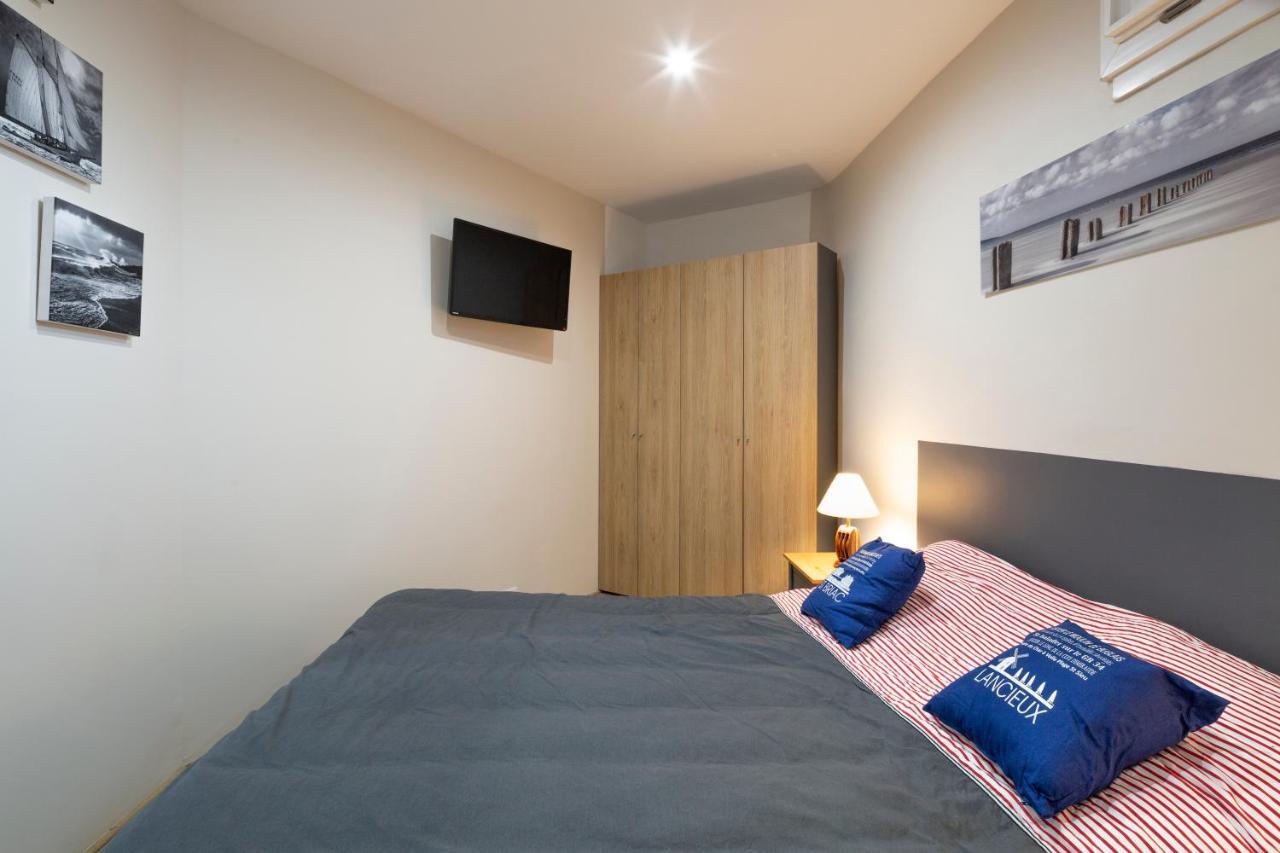 Les Bois Flottes Apartment *